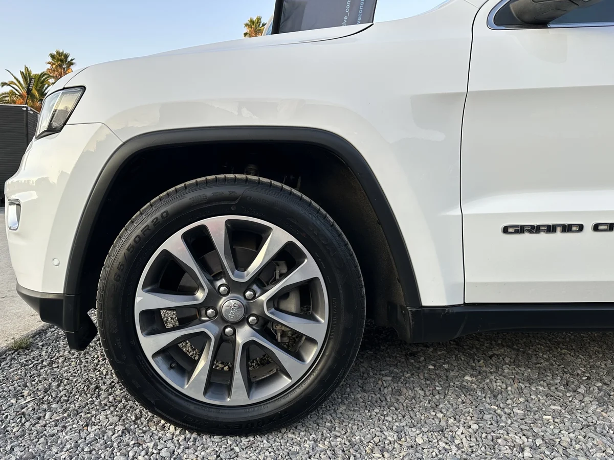 2019 JEEP NEW GRAND CHEROKEE 3.6 LIMITED 4WD AUT UNICO DUEÑO - Miniatura 9