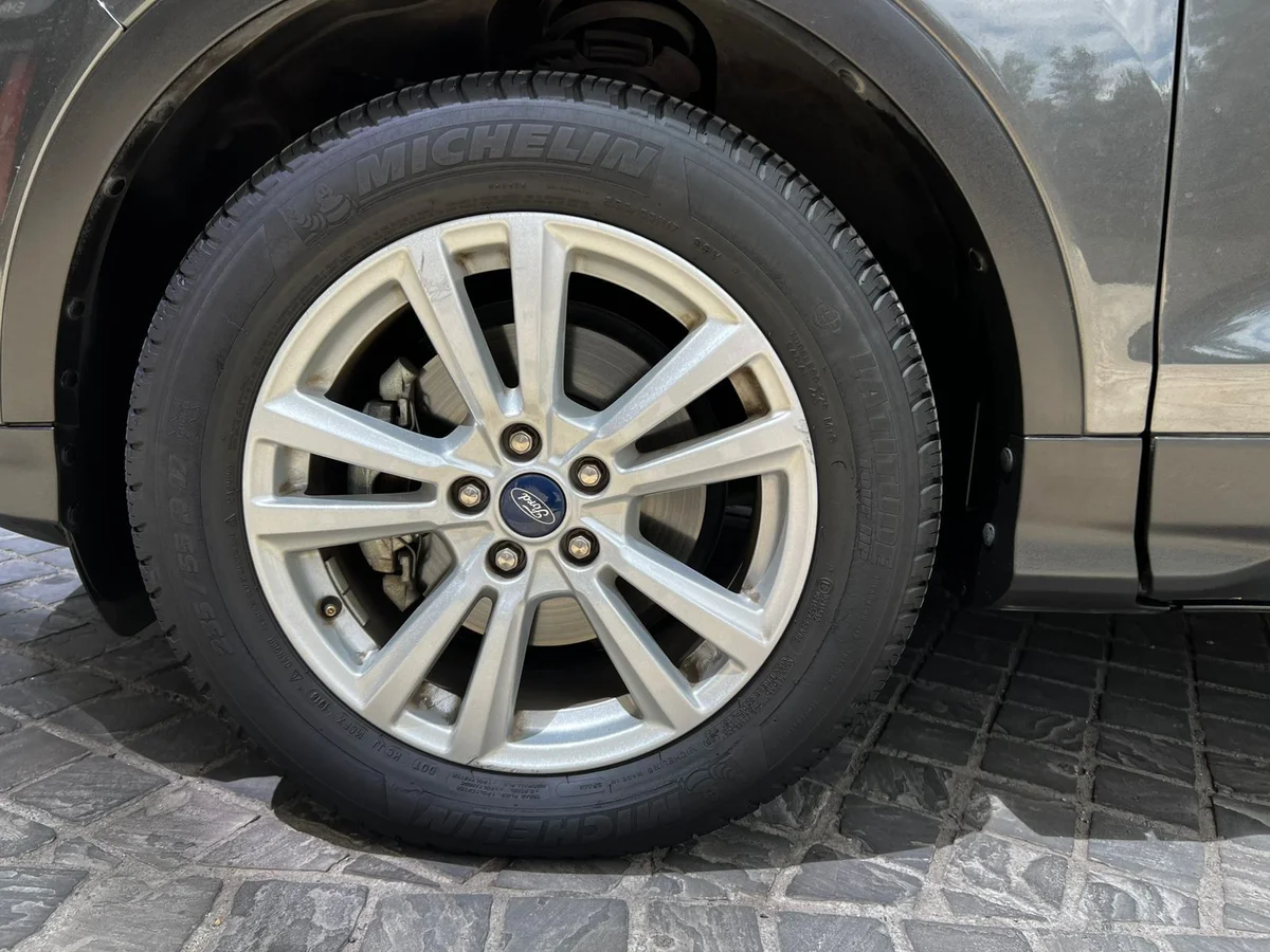 2019 FORD ESCAPE SE 2.5L AUT 4X2 - Miniatura 8