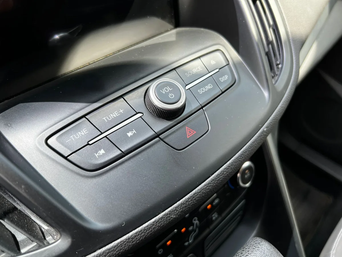 2019 FORD ESCAPE SE 2.5L AUT 4X2 - Miniatura 15