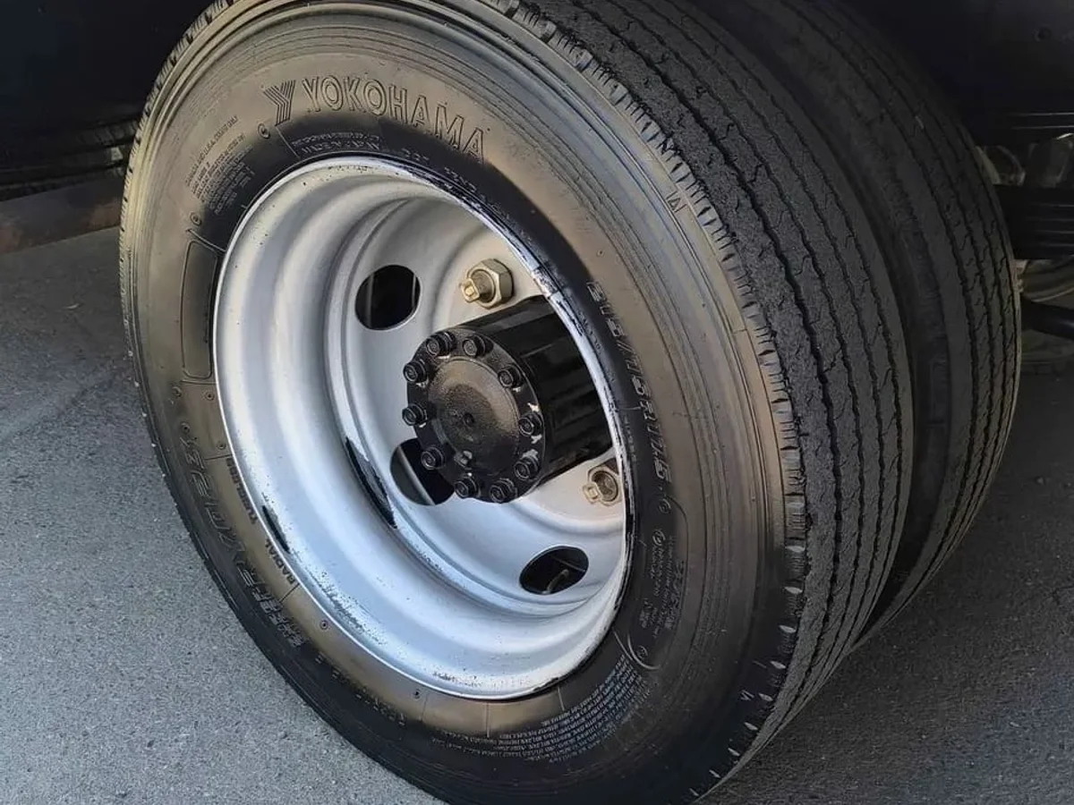 2022 HINO 300 - Miniatura 2