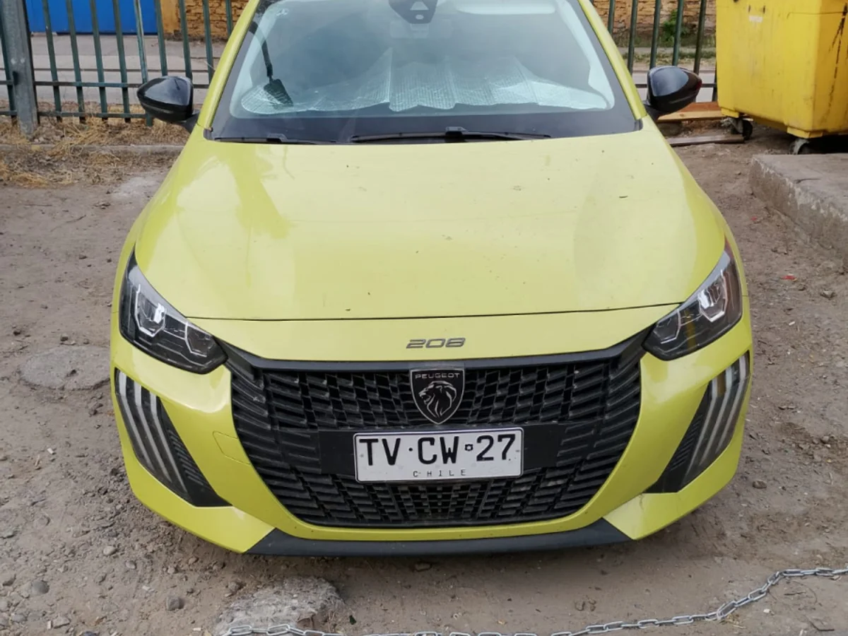 2025 PEUGEOT 208 - Miniatura 7