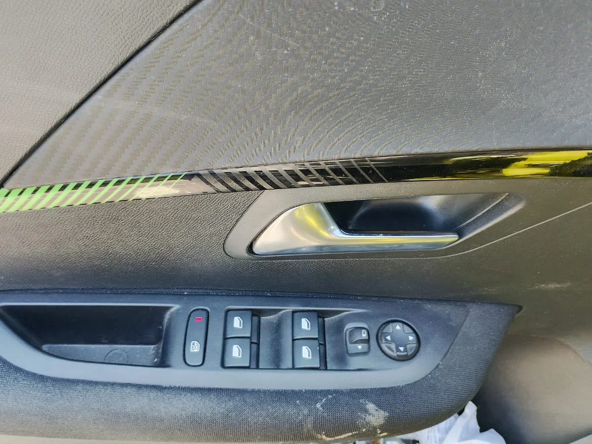 2025 PEUGEOT 208 - Miniatura 20