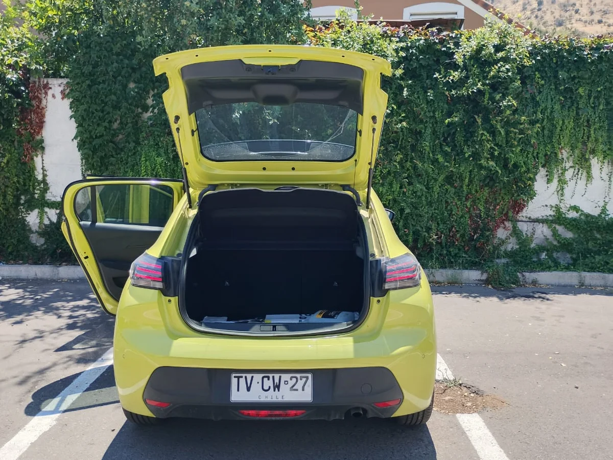 2025 PEUGEOT 208 - Miniatura 23