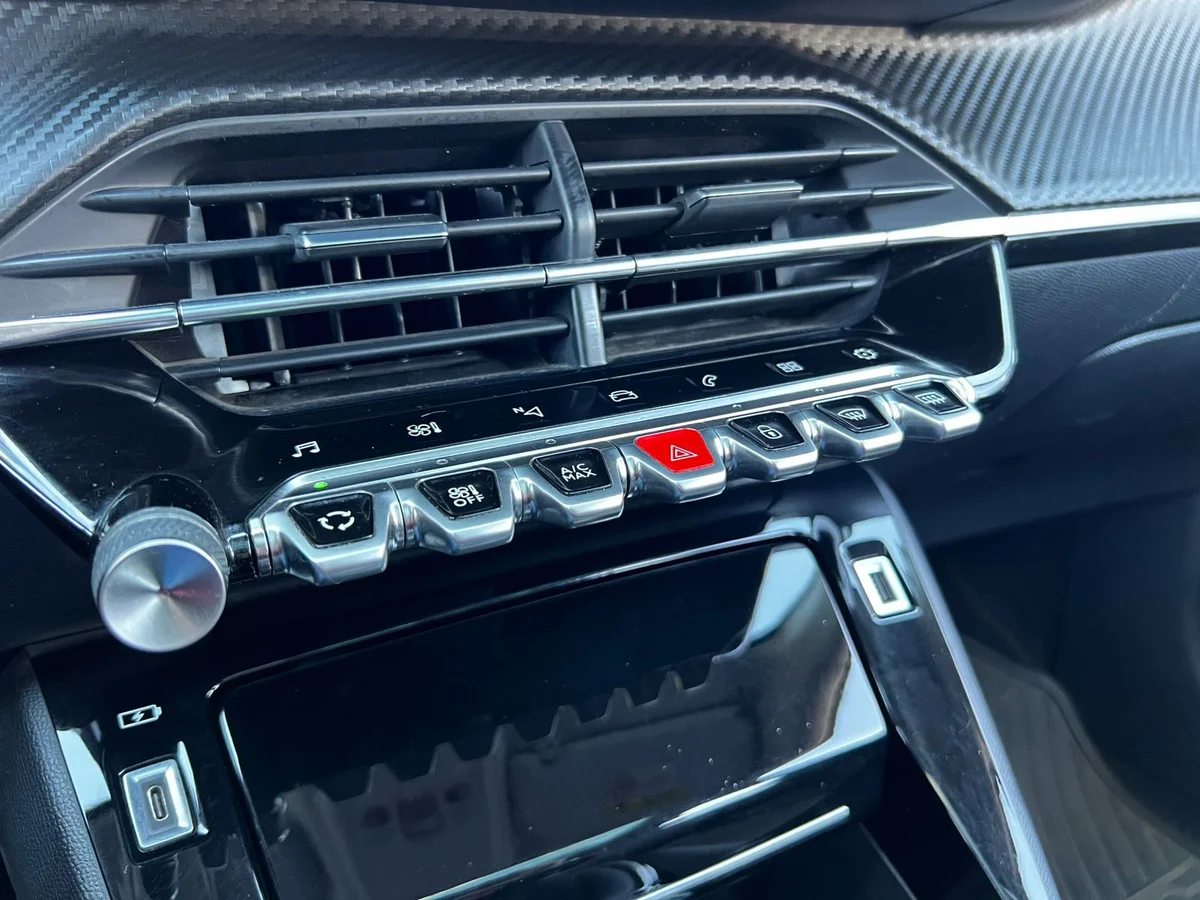 2021 PEUGEOT 208 PREMIERE MT - Miniatura 17