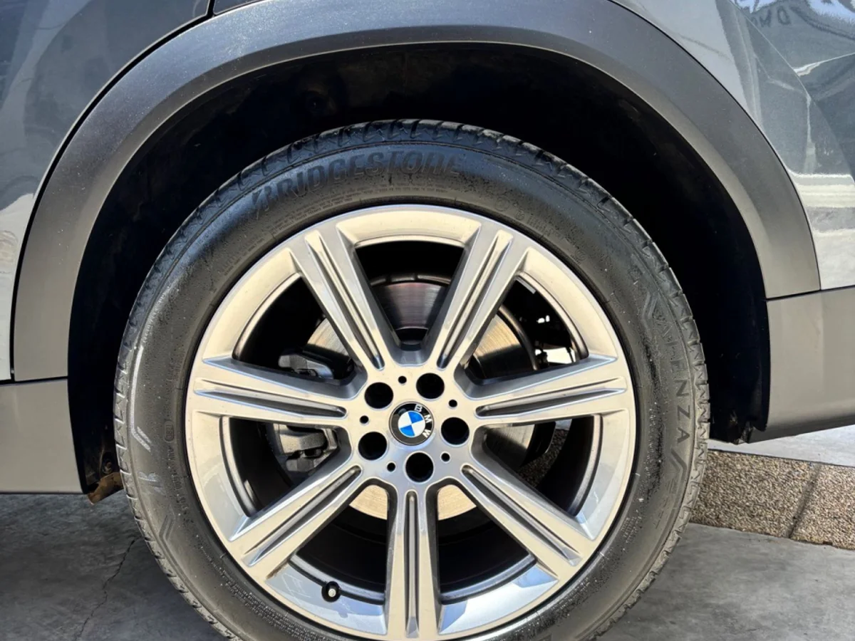 2022 BMW X6 XDRIVE 40I - Miniatura 9