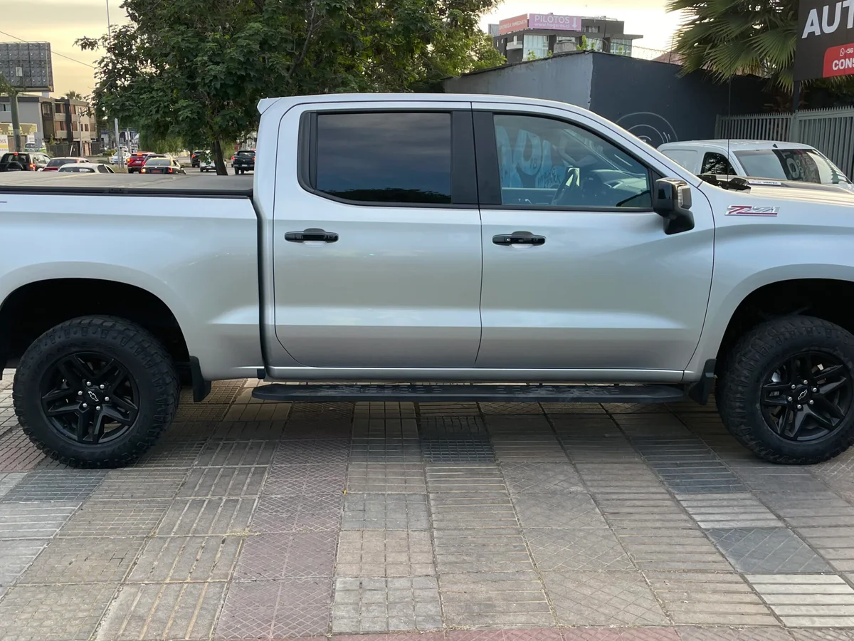 Chevrolet Silverado 2023