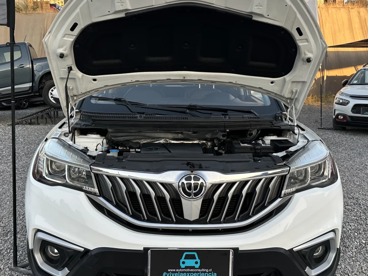 2020 BRILLIANCE V3 1.5T ELITE UNICO DUEÑO - Miniatura 11