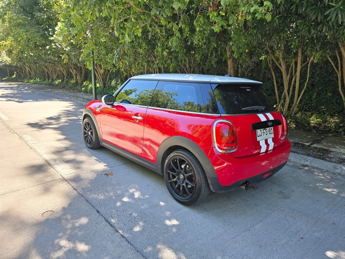 MINI COOPER F56 HB 1.5 MT - Miniatura 4
