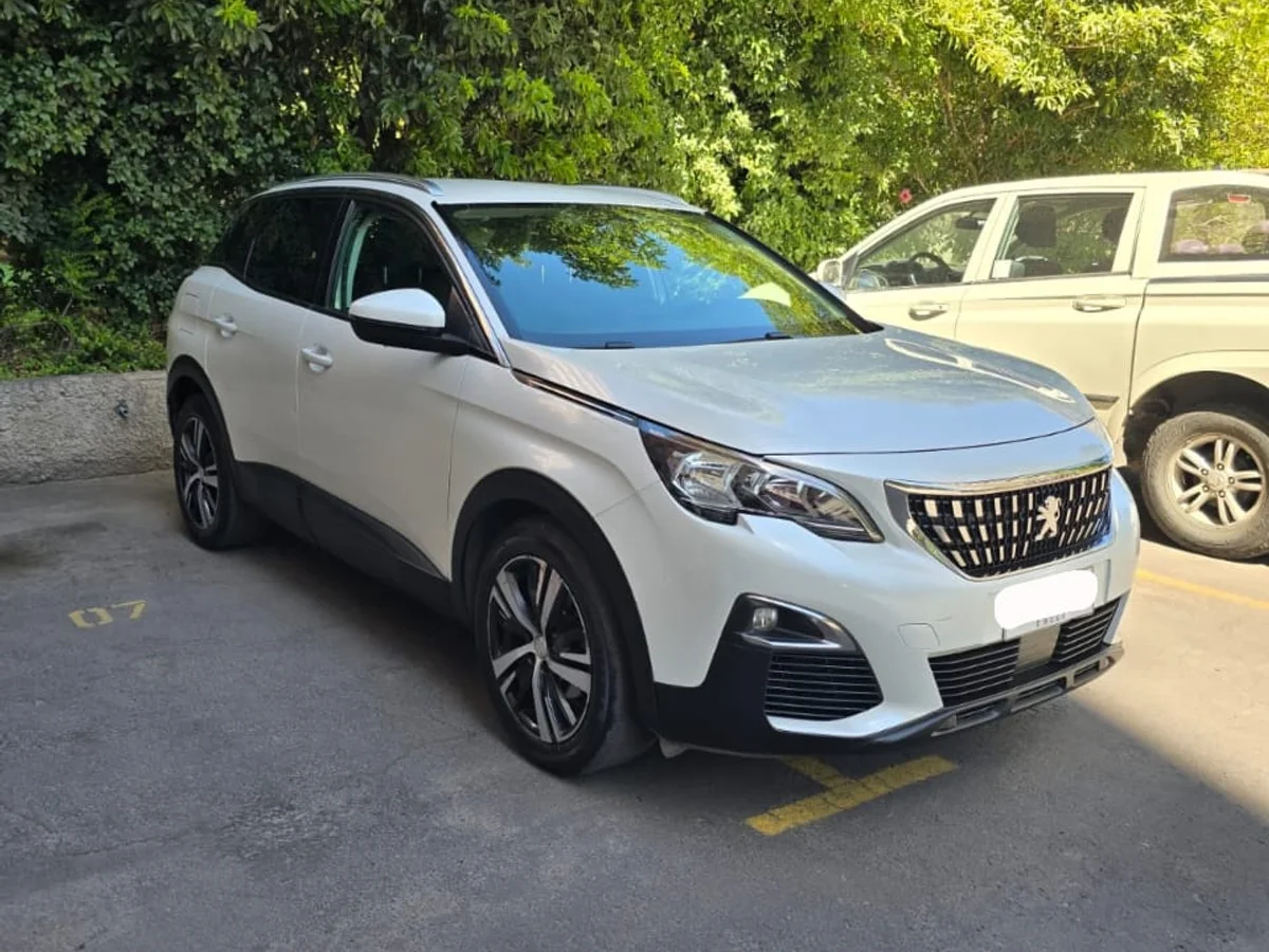 PEUGEOT 3008 MT 1.5 DIESEL - Miniatura 2