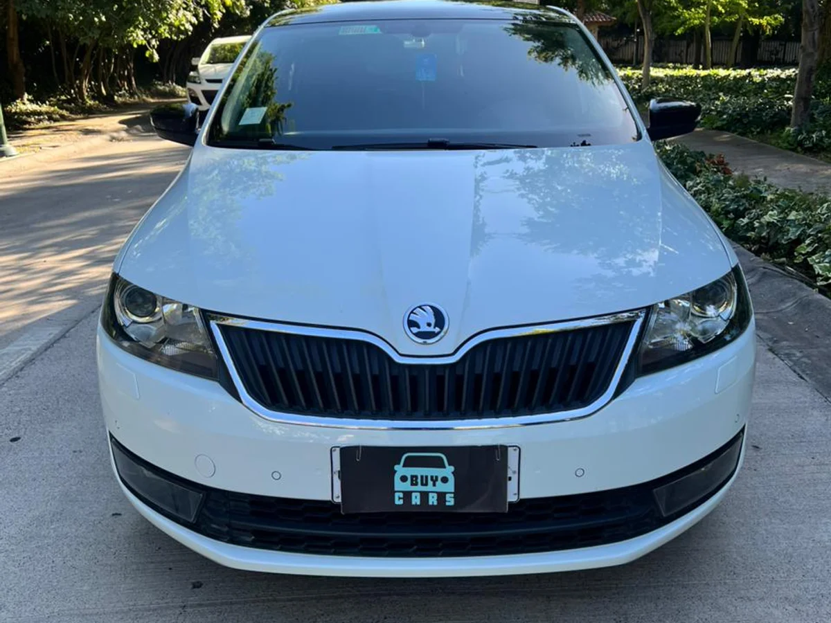 Skoda Rapid Spaceback Style 1.2 Tsi MT - Miniatura 3