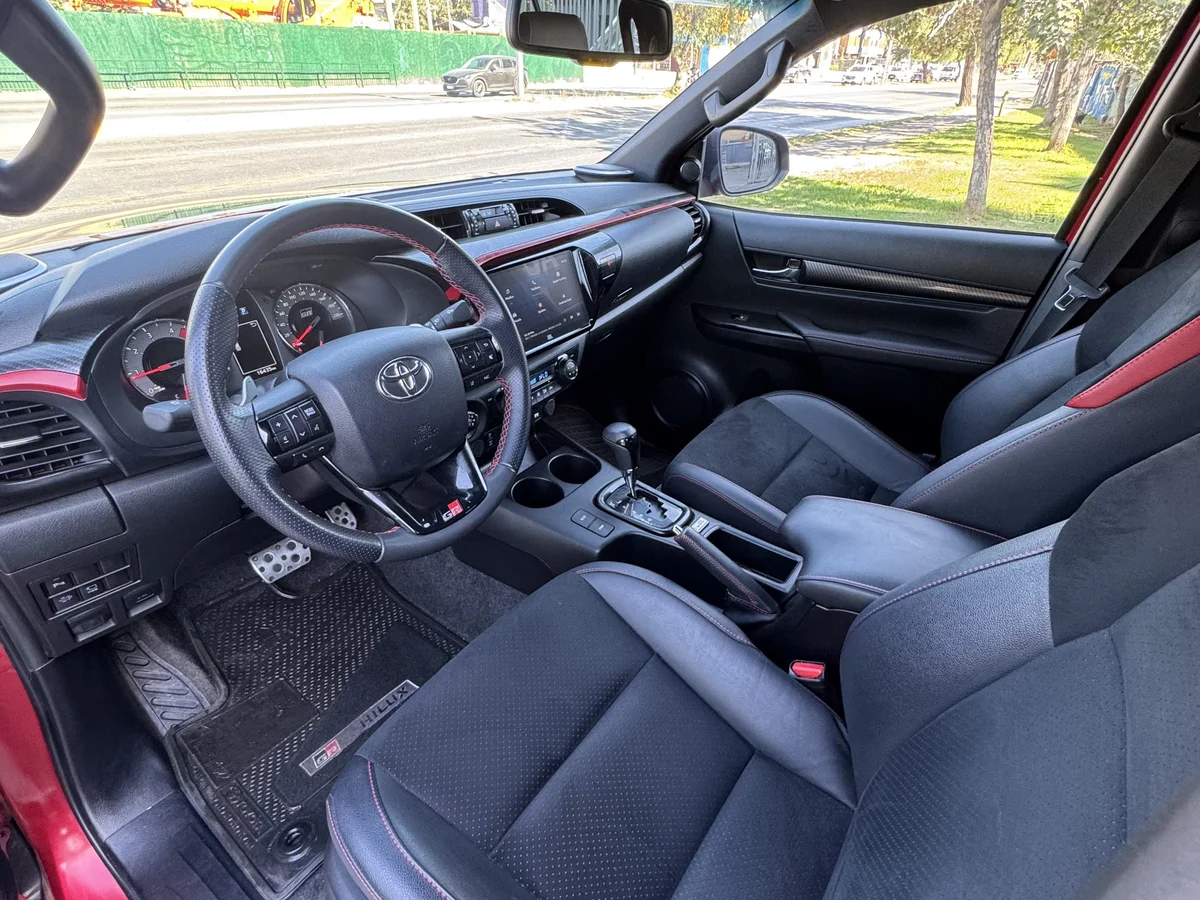 Toyota Hilux 2024 - Miniatura 11