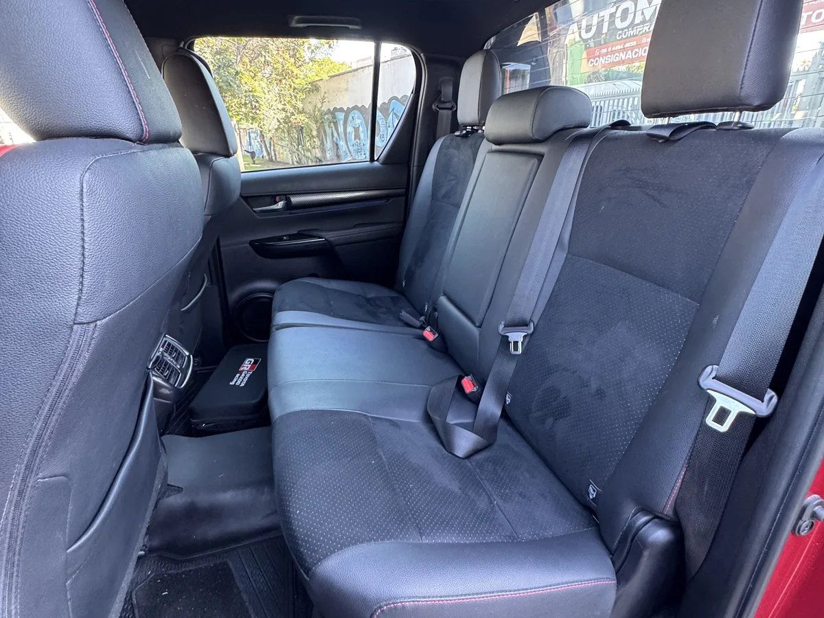 Toyota Hilux 2024 - Miniatura 15