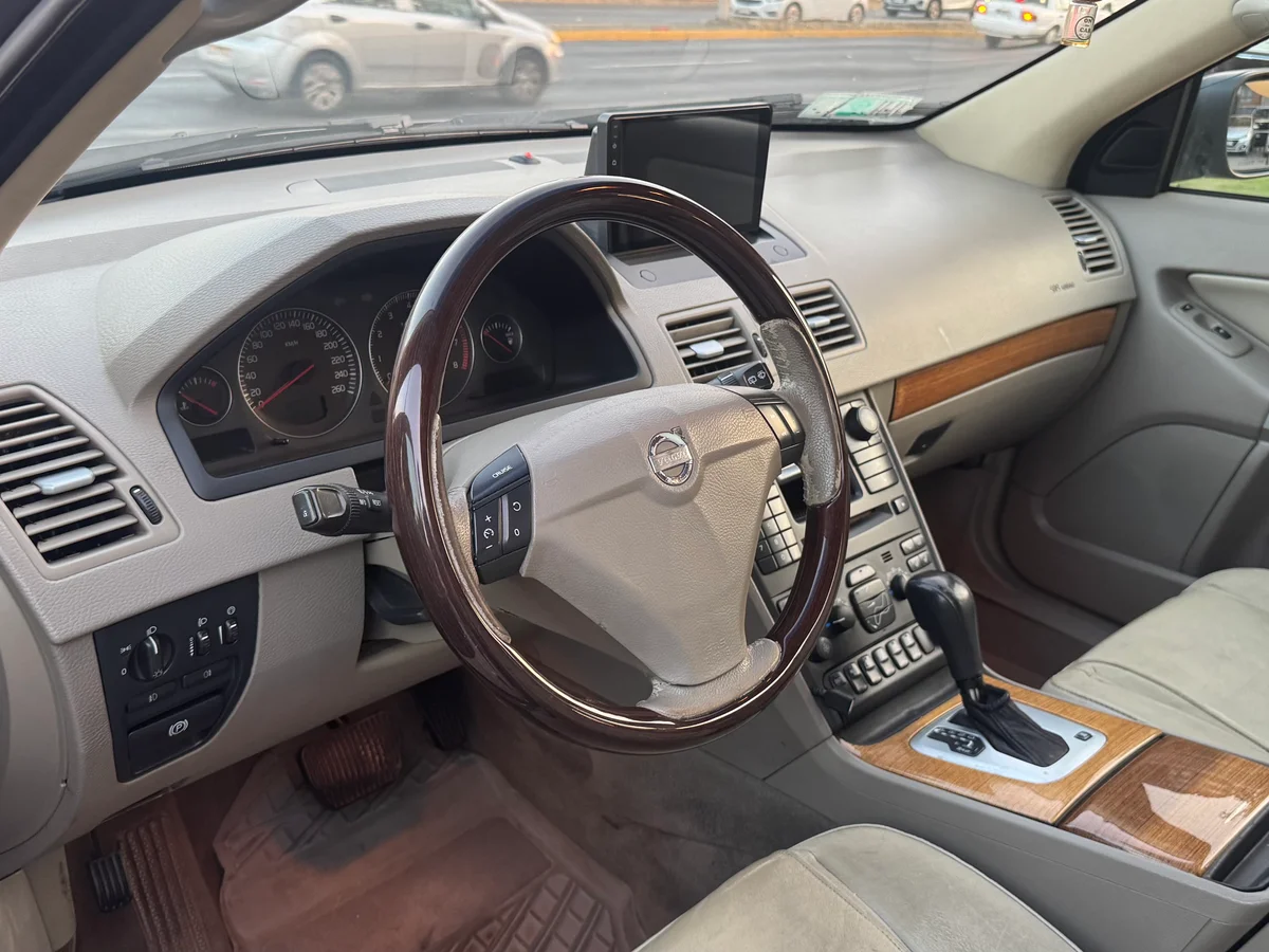 VOLVO XC90 2.9 AUT - Miniatura 9