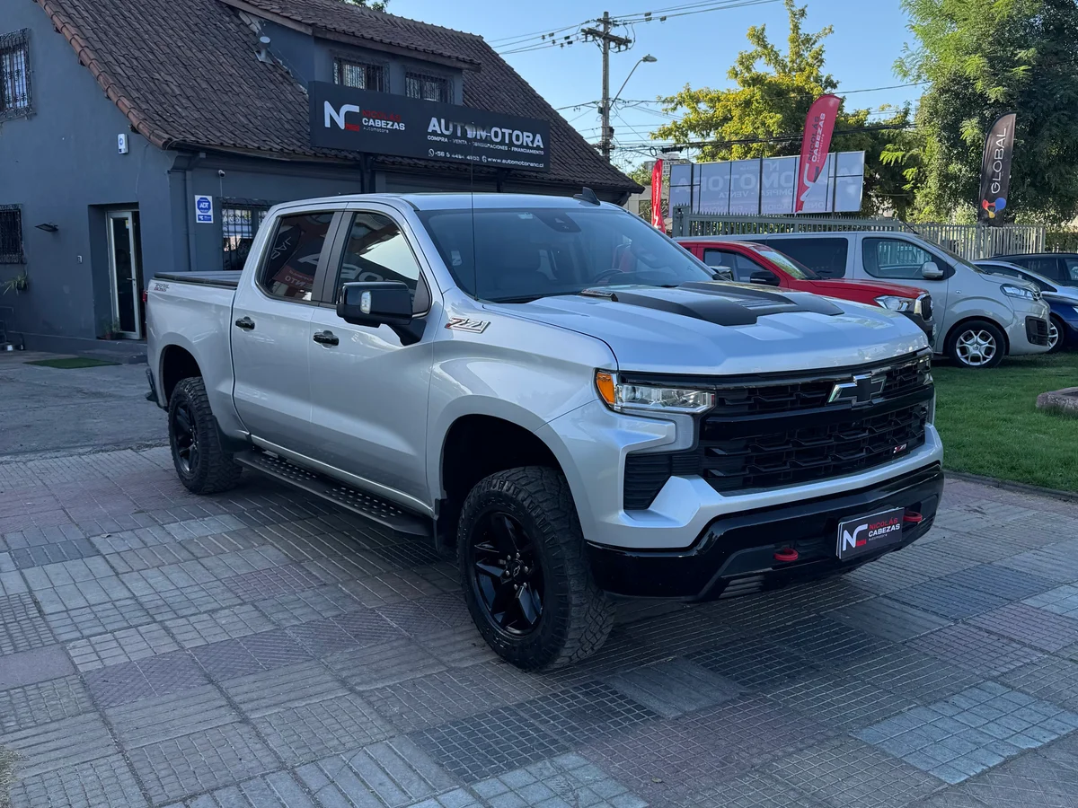 CHEVROLET SILVERADO 4X4 CC 5.3 AUT
