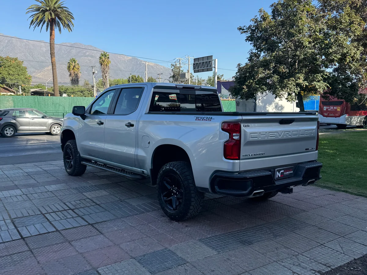 CHEVROLET SILVERADO 4X4 CC 5.3 AUT