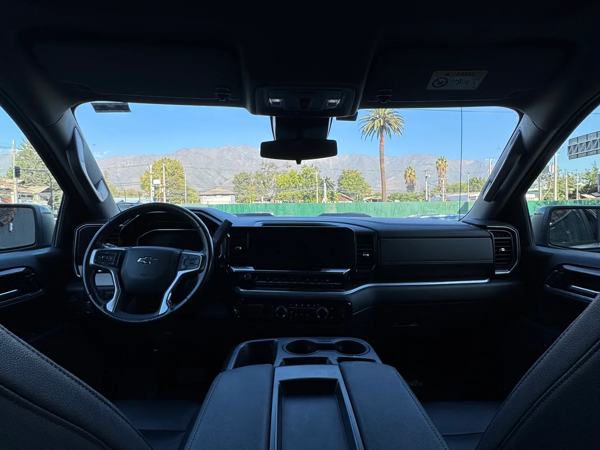 CHEVROLET SILVERADO 4X4 CC 5.3 AUT - Miniatura 10