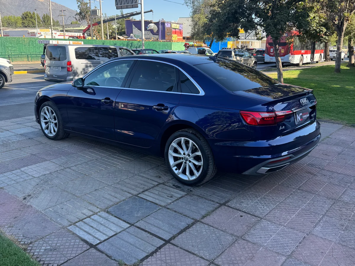 AUDI A4 35 TFSI 2.0 AUT 2021