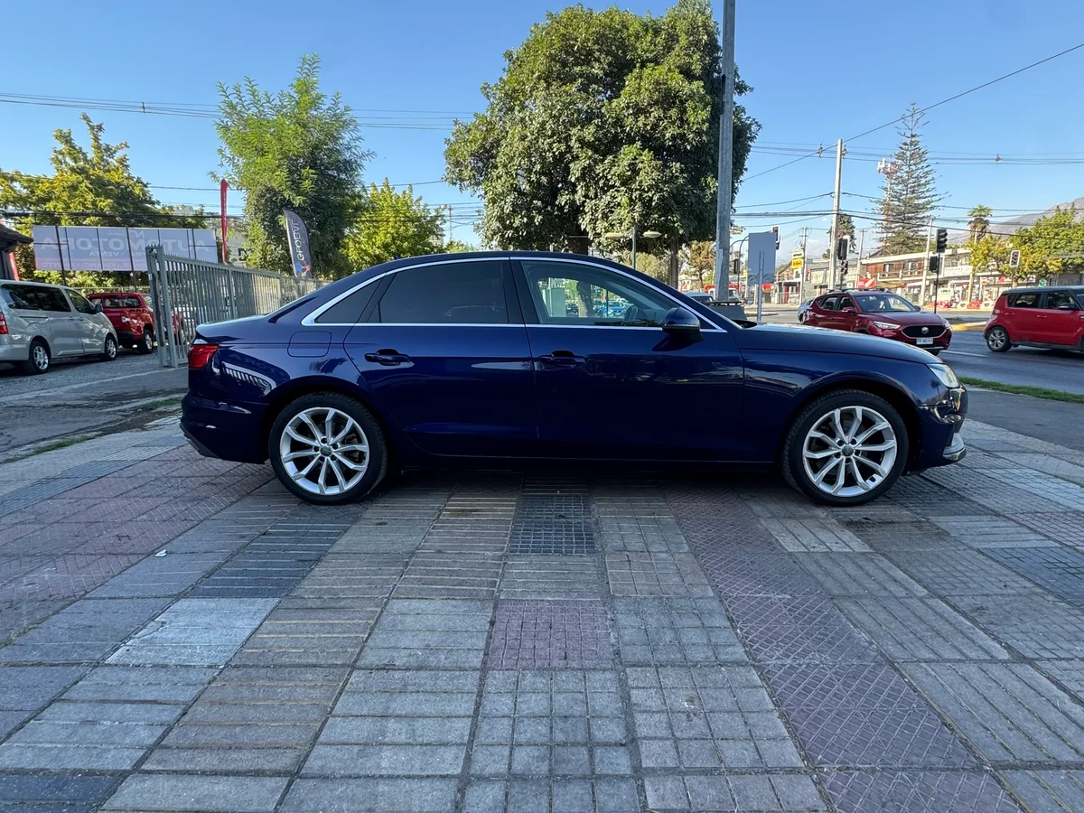 AUDI A4 35 TFSI 2.0 AUT 2021 - Miniatura 8