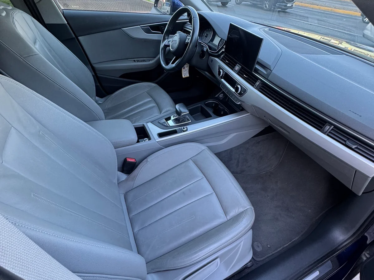 AUDI A4 35 TFSI 2.0 AUT 2021 - Miniatura 11