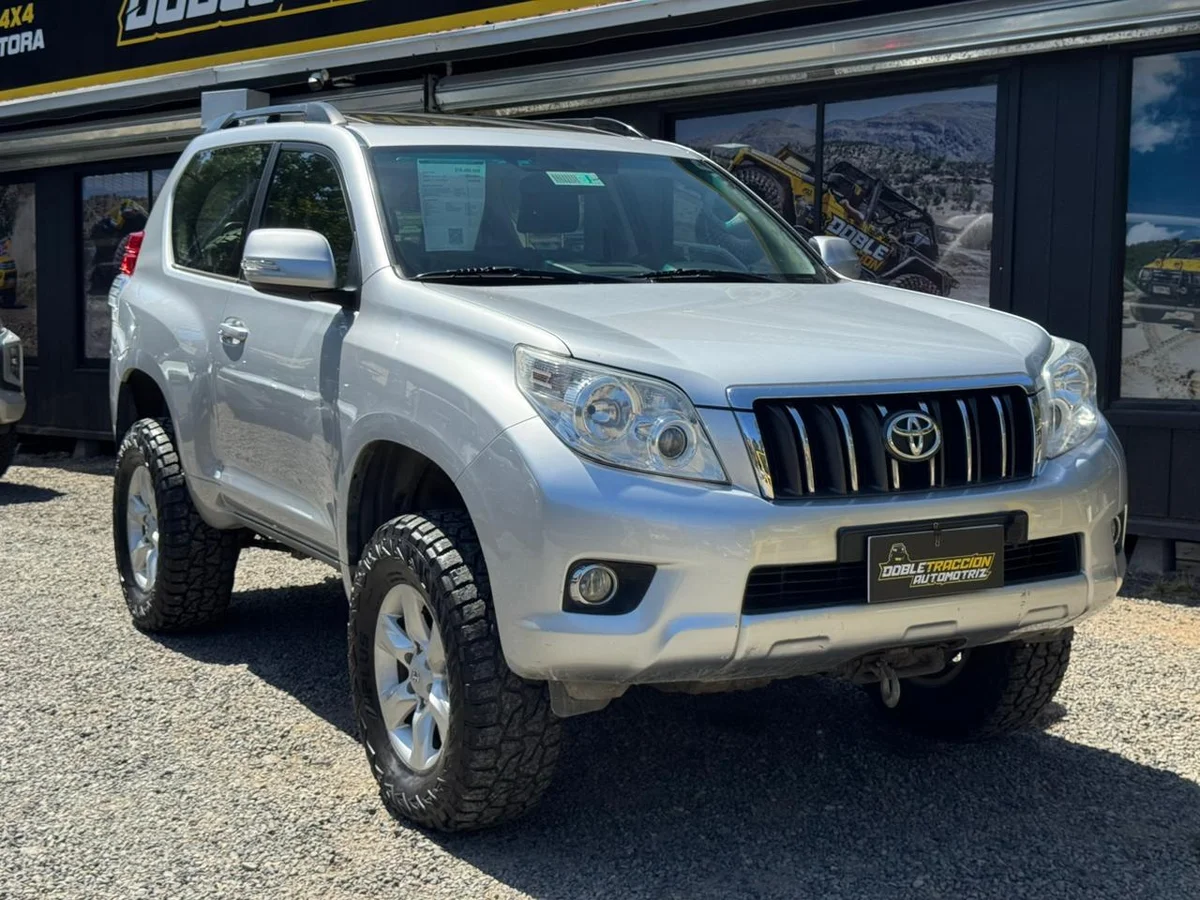 TOYOTA LAND CRUISER PRADO 2.7 2011