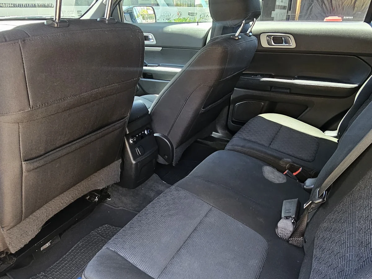 Ford Explorer 4x4 3.5cc - Miniatura 7