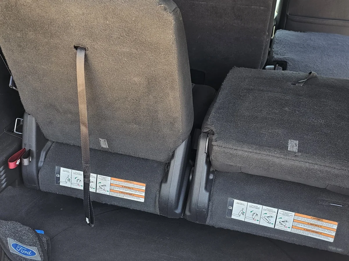 Ford Explorer 4x4 3.5cc - Miniatura 8