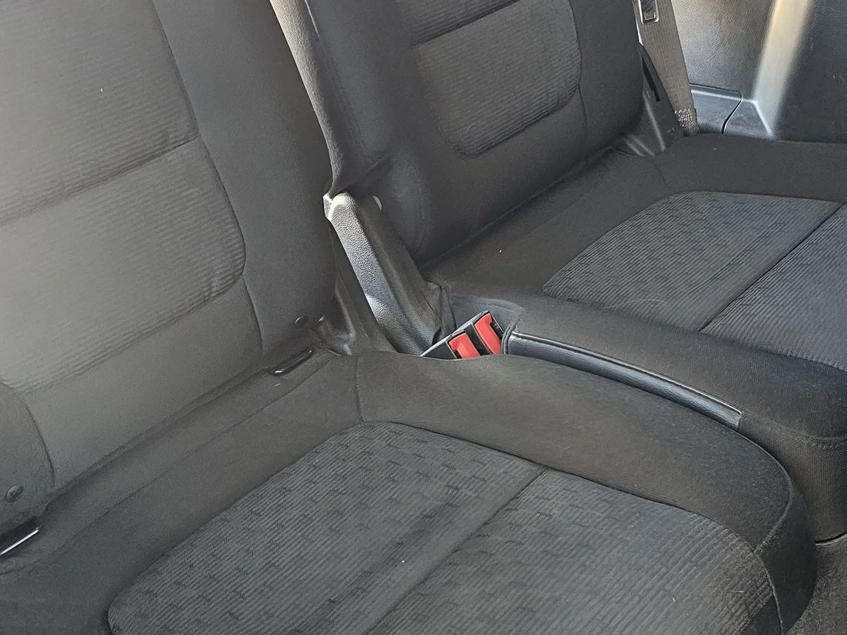 Ford Explorer 4x4 3.5cc - Miniatura 15