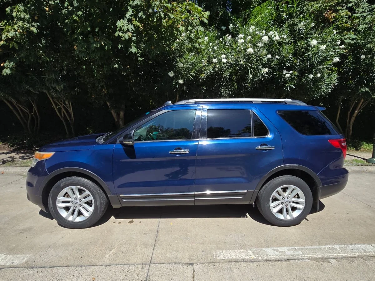 FORD EXPLORER XLT 3.5L V6 4X2 AÑO 2012 - Miniatura 10