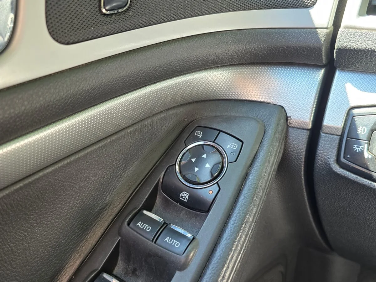 FORD EXPLORER XLT 3.5L V6 4X2 AÑO 2012 - Miniatura 17