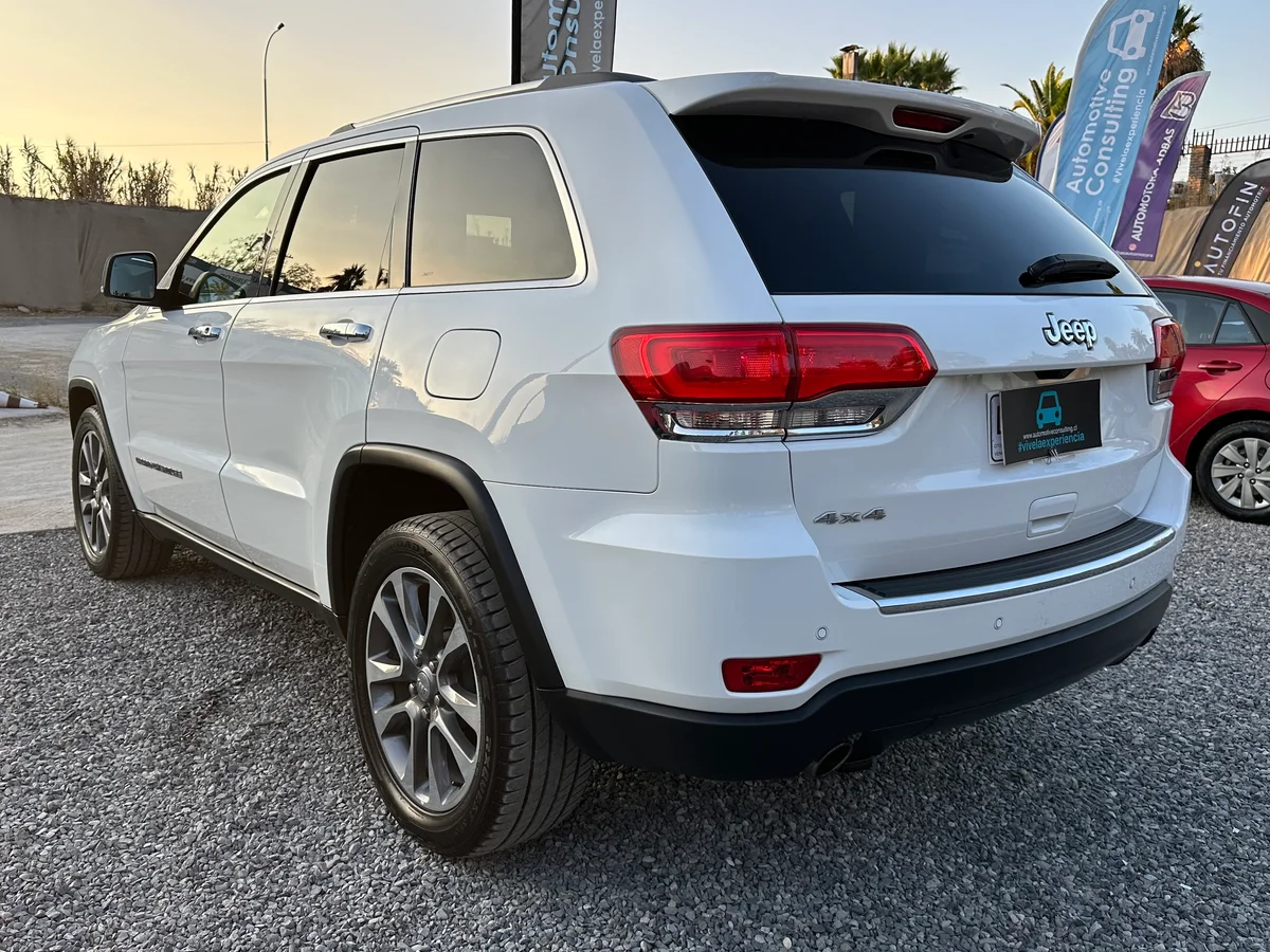 JEEP GRAND CHEROKEE 3.6 LIMITED 4WD UNICO DUEÑO - Miniatura 7