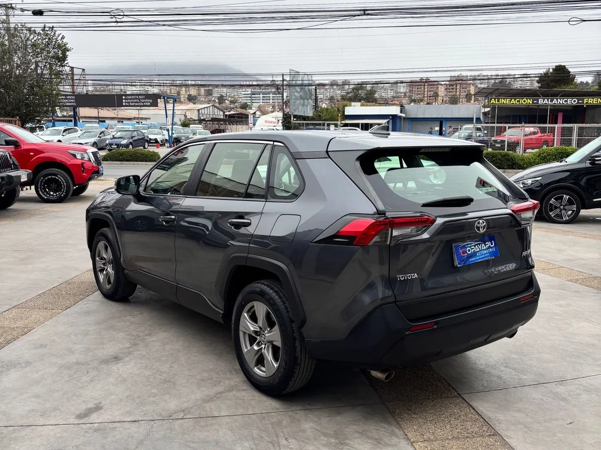 TOYOTA RAV 4 - Miniatura 5