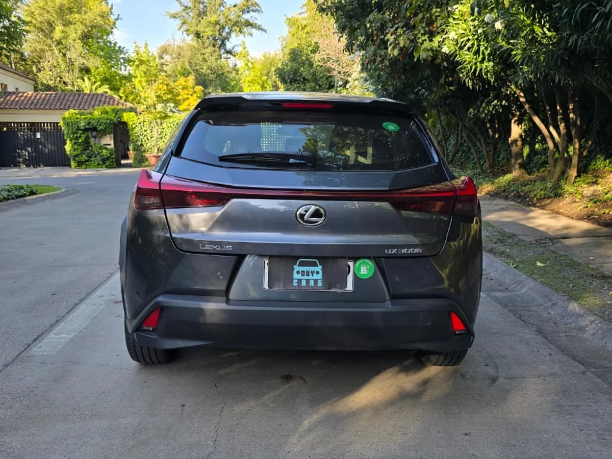 LEXUS UX300H HEV 4X2 2.0 AT - Miniatura 9