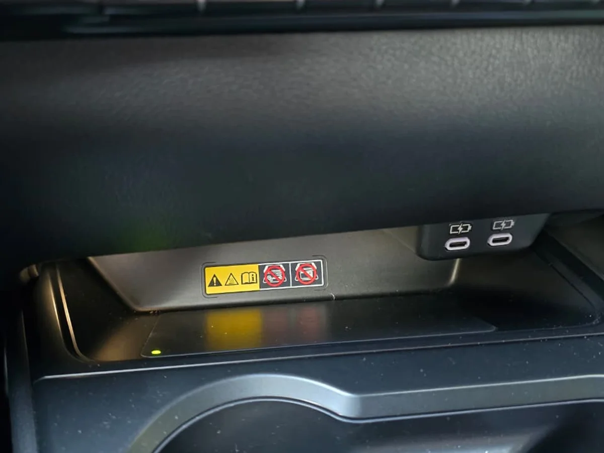 LEXUS UX300H HEV 4X2 2.0 AT - Miniatura 15