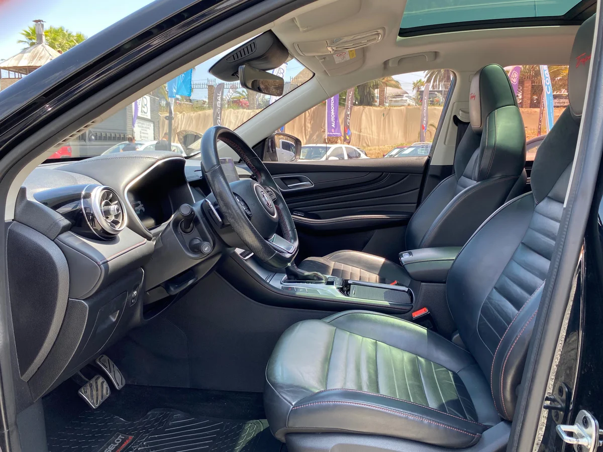 MG HS 2.0T DCT TROPHY 4WD UNICO DUEÑO - Miniatura 6