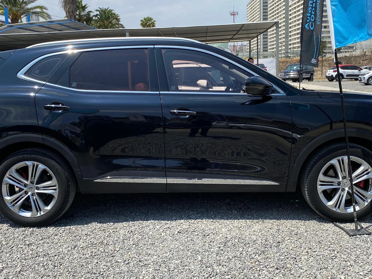 MG HS 2.0T DCT TROPHY 4WD UNICO DUEÑO - Miniatura 11