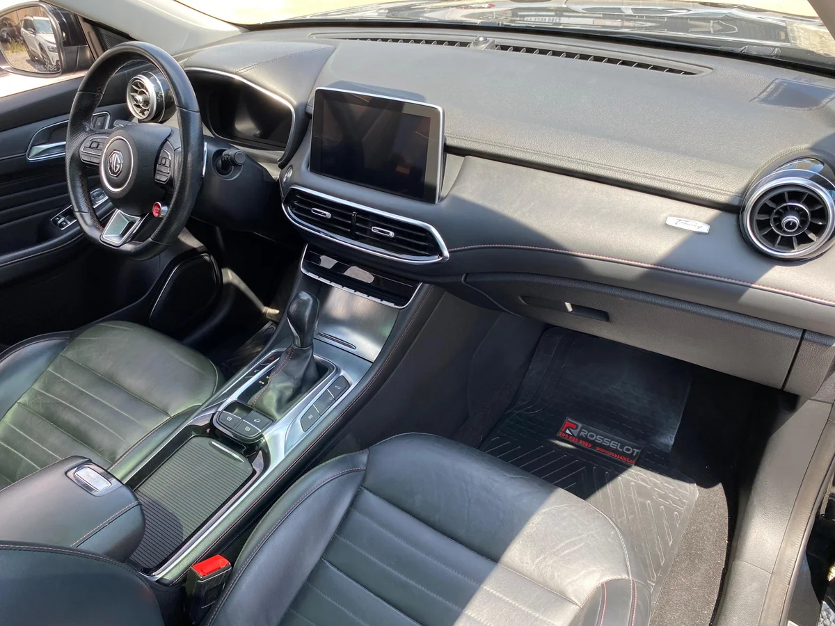 MG HS 2.0T DCT TROPHY 4WD UNICO DUEÑO - Miniatura 21