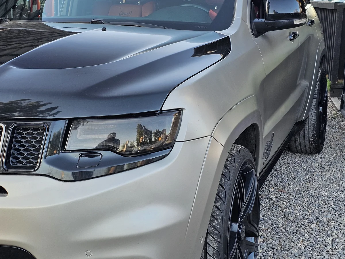 JEEP Grand Cherokee 6.4cc 2018 - Miniatura 4