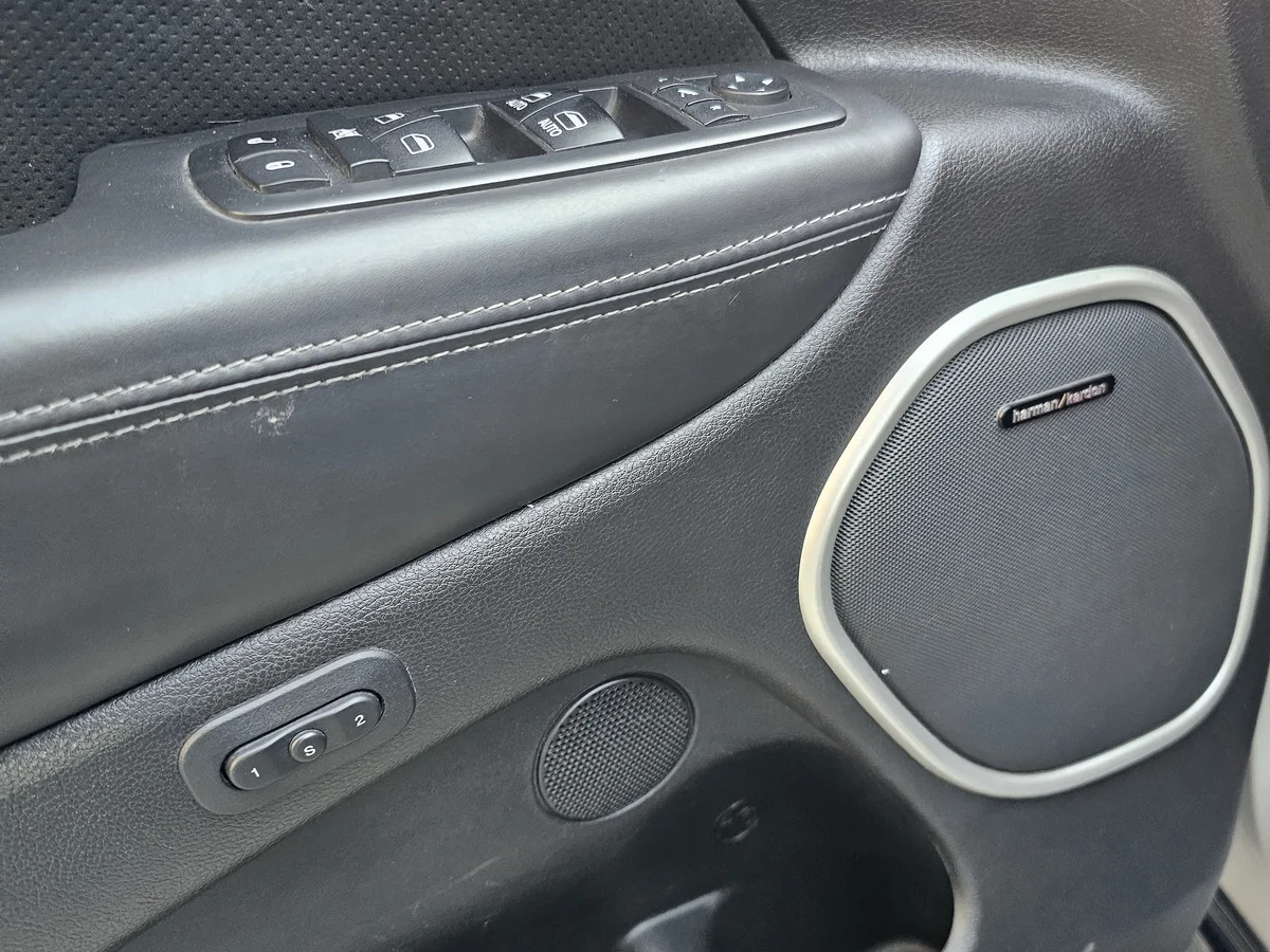 JEEP Grand Cherokee 6.4cc 2018 - Miniatura 7