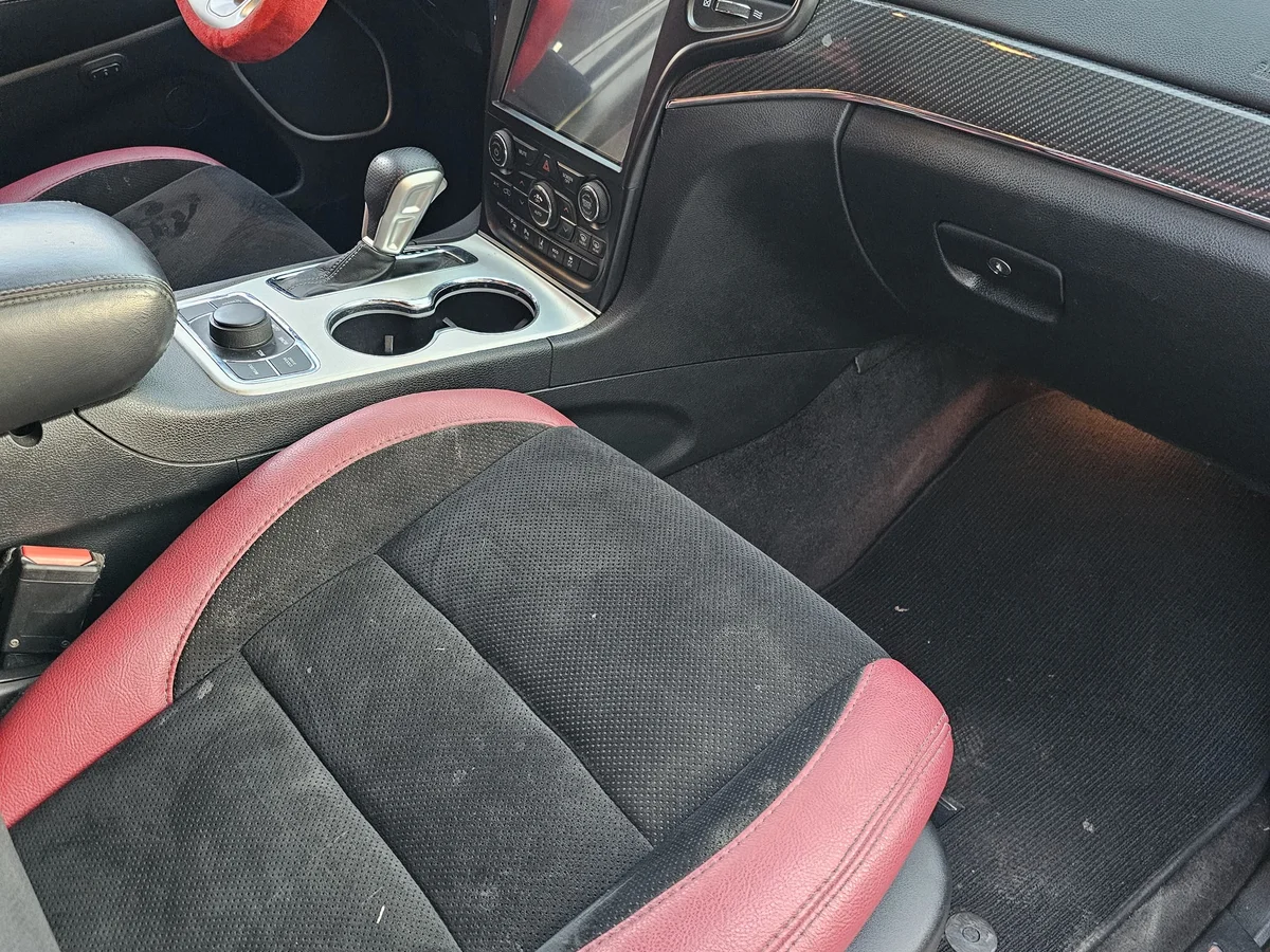 JEEP Grand Cherokee 6.4cc 2018 - Miniatura 9