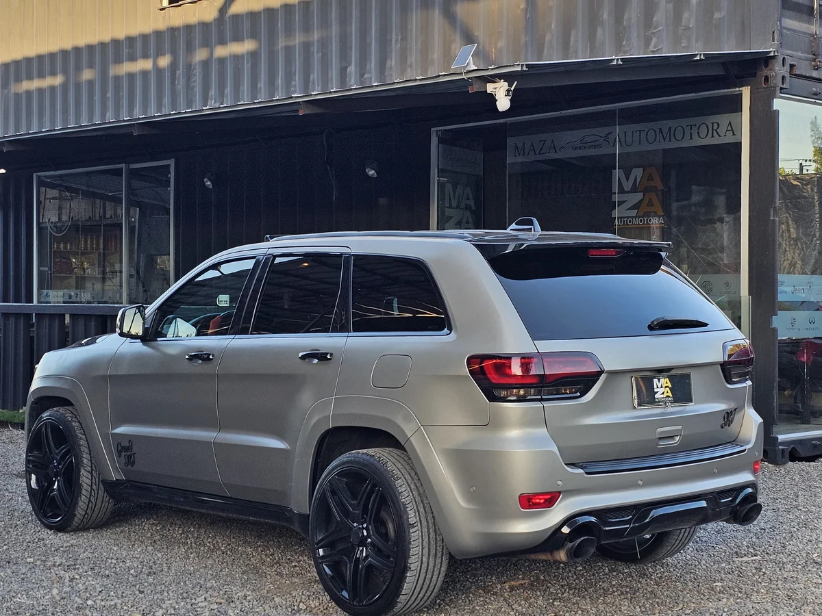 JEEP Grand Cherokee 6.4cc 2018 - Miniatura 15