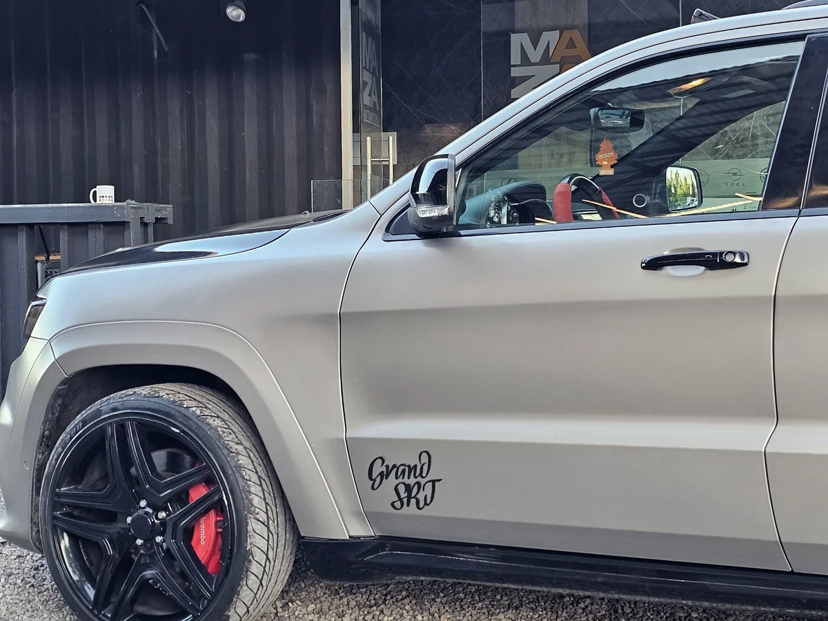 JEEP Grand Cherokee 6.4cc 2018 - Miniatura 17