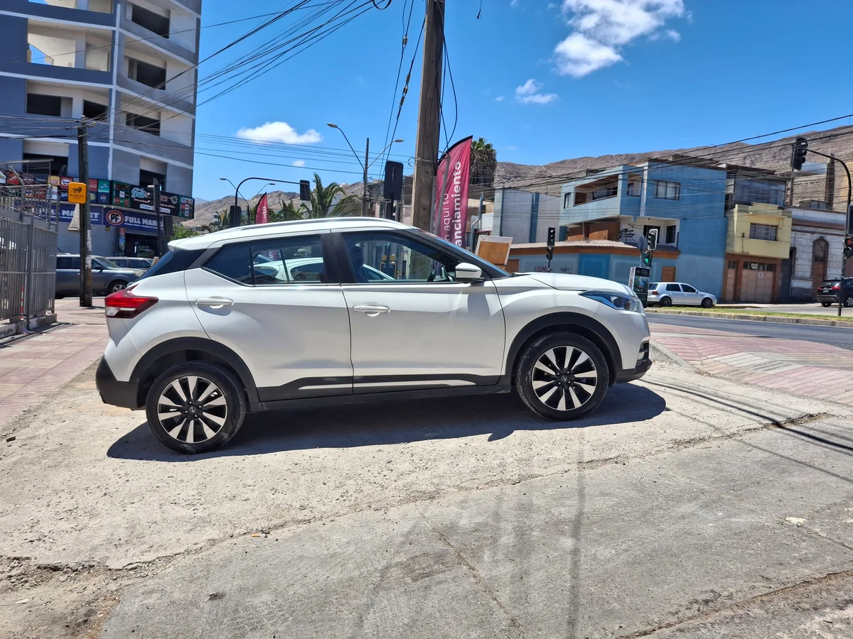 2018 Nissan Kicks Advance - Miniatura 5