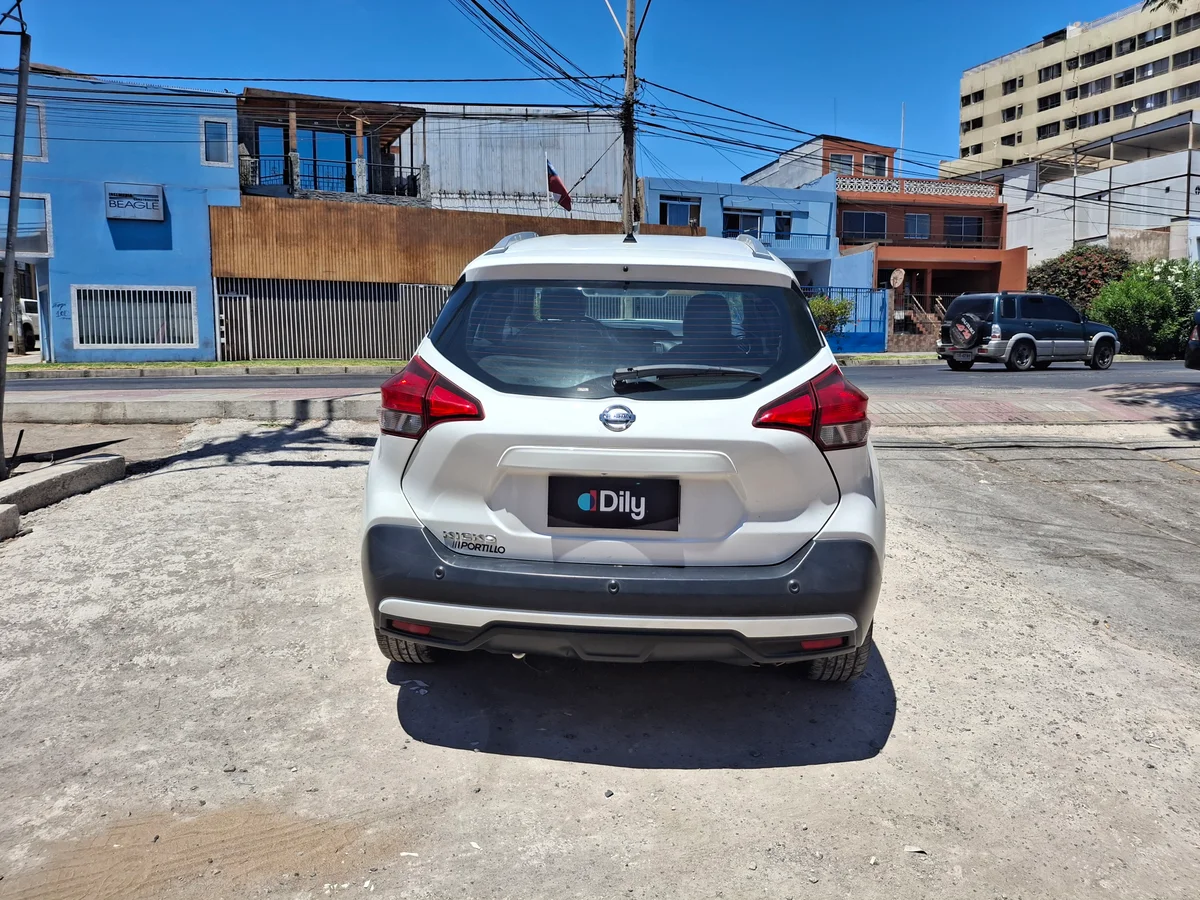 2018 Nissan Kicks Advance - Miniatura 7