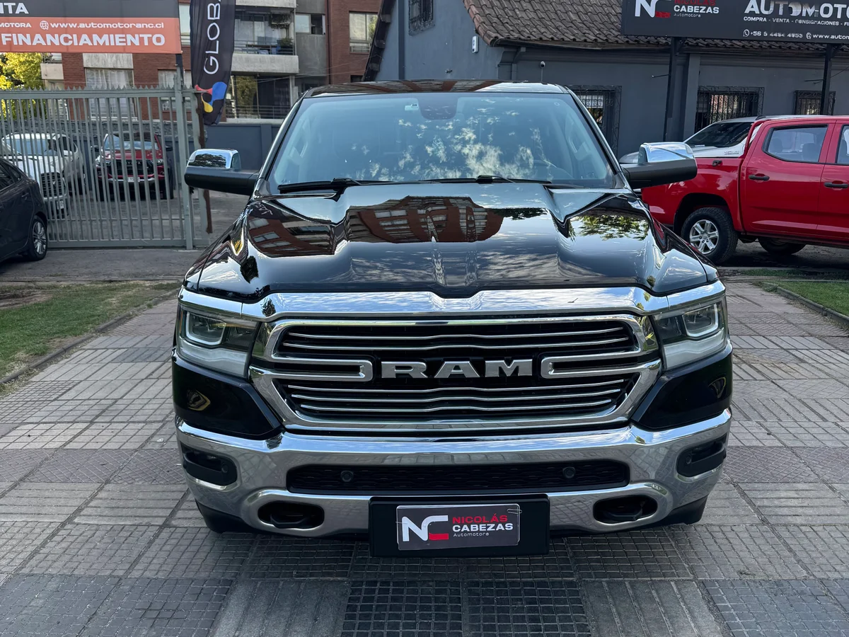 DODGE RAM 1.500 LARAMIE 5.7