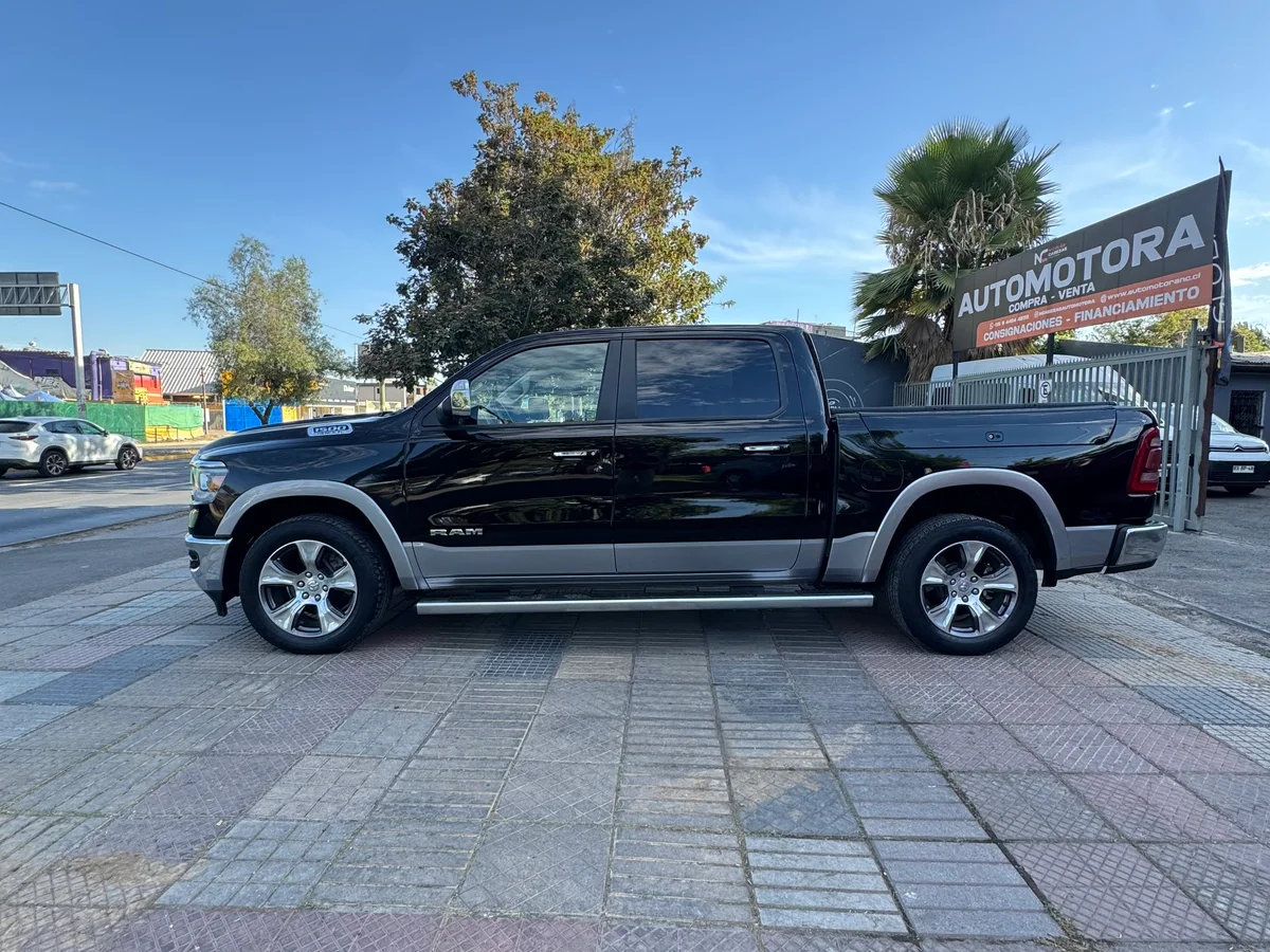 DODGE RAM 1.500 LARAMIE 5.7