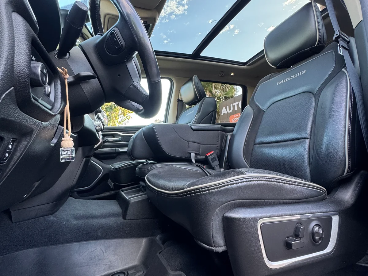 DODGE RAM 1.500 LARAMIE 5.7 - Miniatura 10