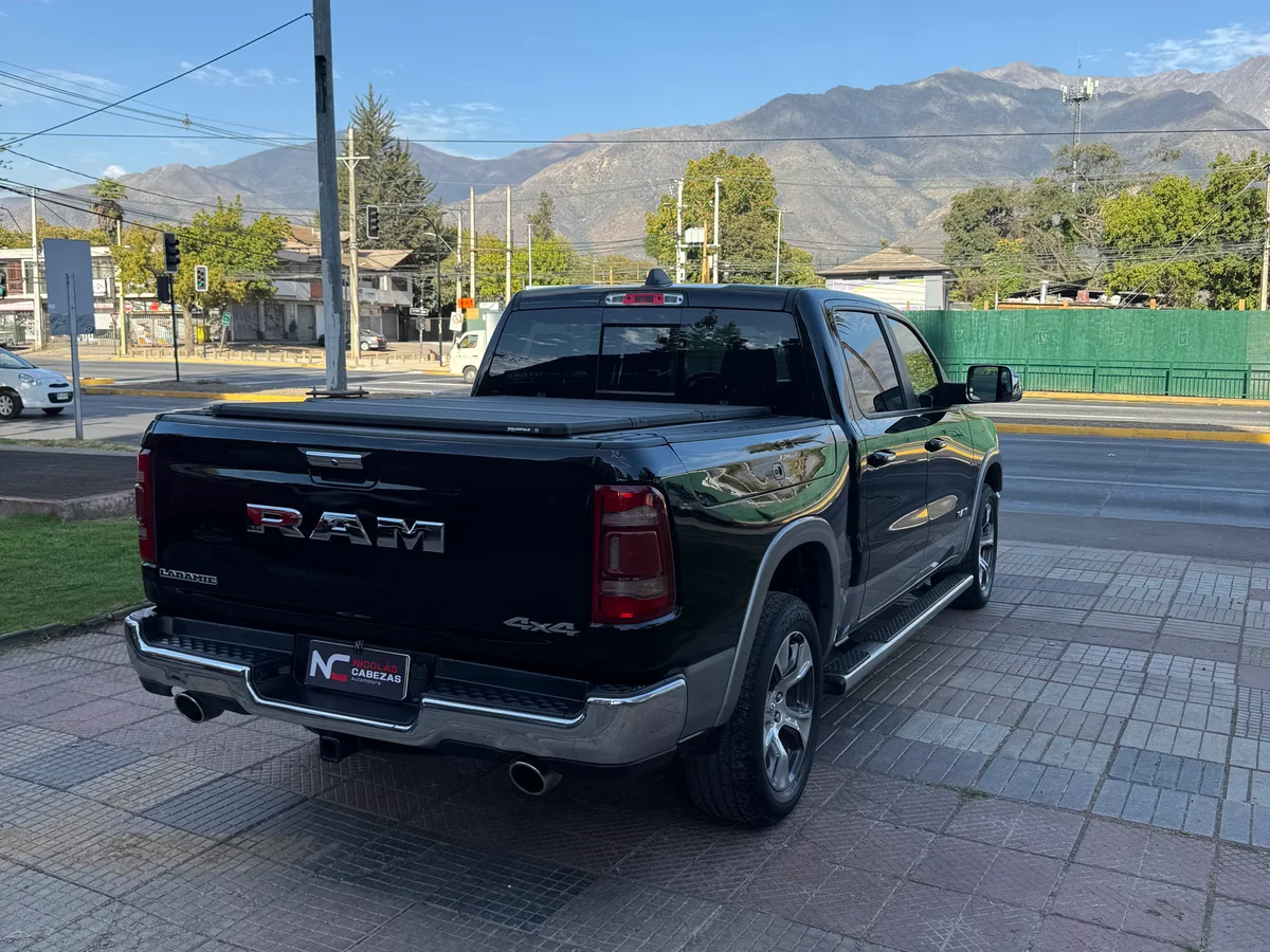 DODGE RAM 1.500 LARAMIE 5.7 - Miniatura 13