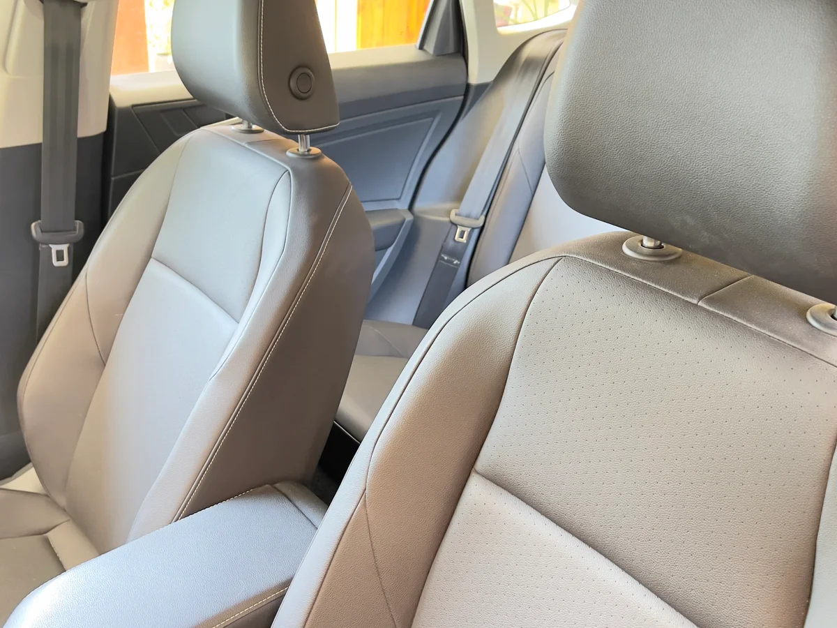 Volkswagen Jetta 2023 1.4 TSI Automático - Miniatura 6