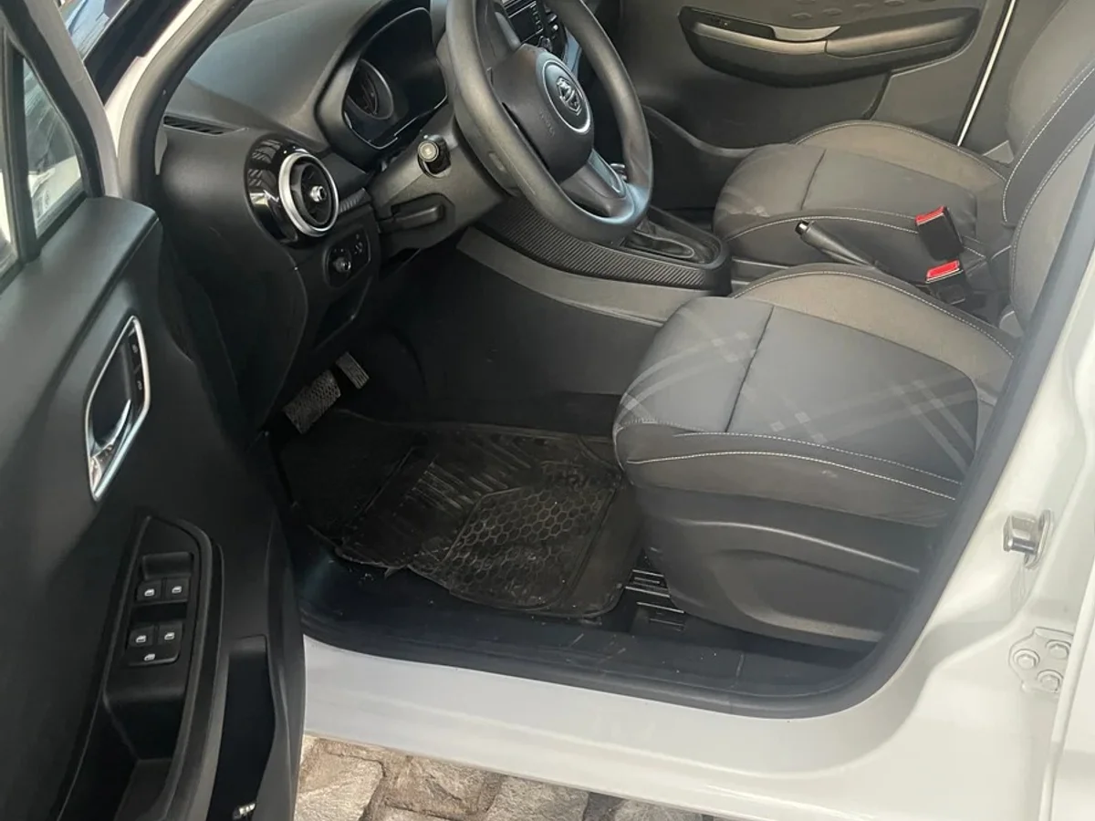 Mg 3 Hatchback - Miniatura 10