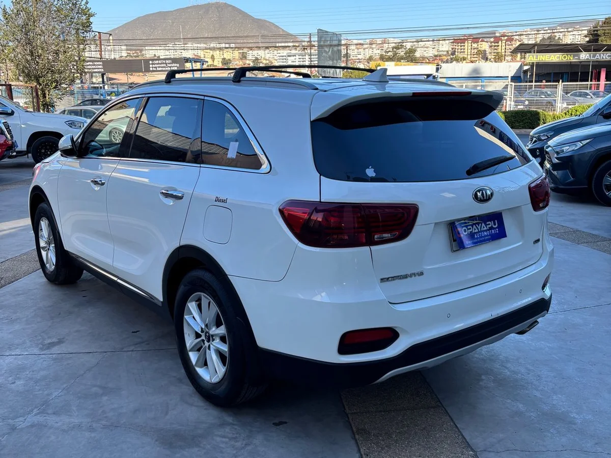 KIA SORENTO 2.2 EX 2020 - Miniatura 4